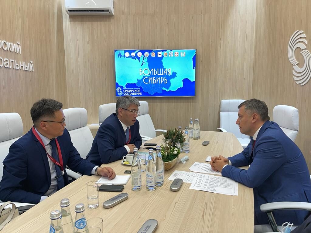Делегация Правительства Иркутской области представила регион на XXIV Петербургском международном экономическом форуме
