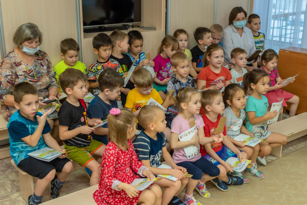 Группа «Илим» в Братске провела профориентационный урок… для дошколят