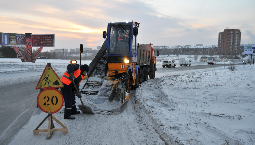 Коммунальщики Братска вывезли  более 23 000 кубометров снега с улиц города